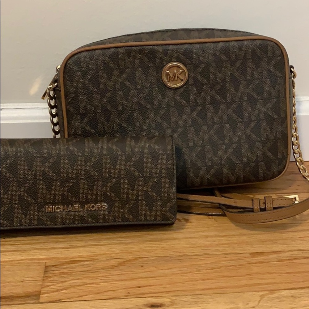 Michael Kors purse